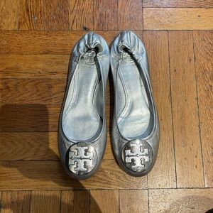 Tory Burch Minnie Pumps